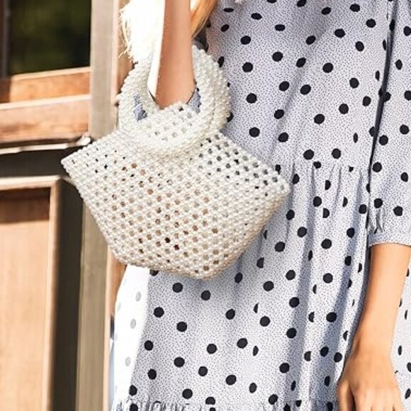 Neiman Marcus White Pearl Clutch Purse - Picture 3 of 6